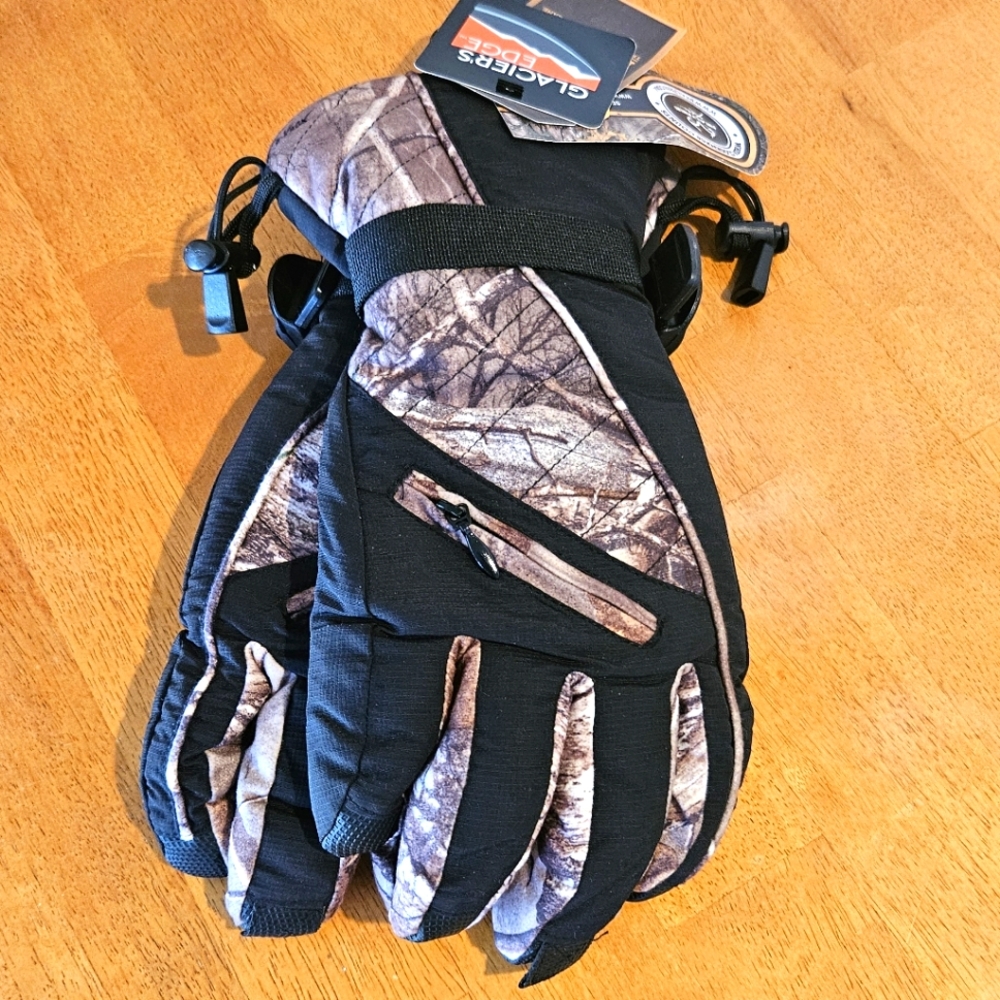NWT'S -  GLACIERS EDGE - Black and Camo, Hot Shot Thinsulate - size M/L